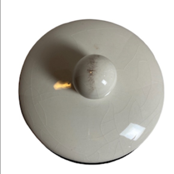 La Madeleine Custom Artwork Bon Appetit Eat Well collectible soupe bowl With Lid - Picture 3 of 8